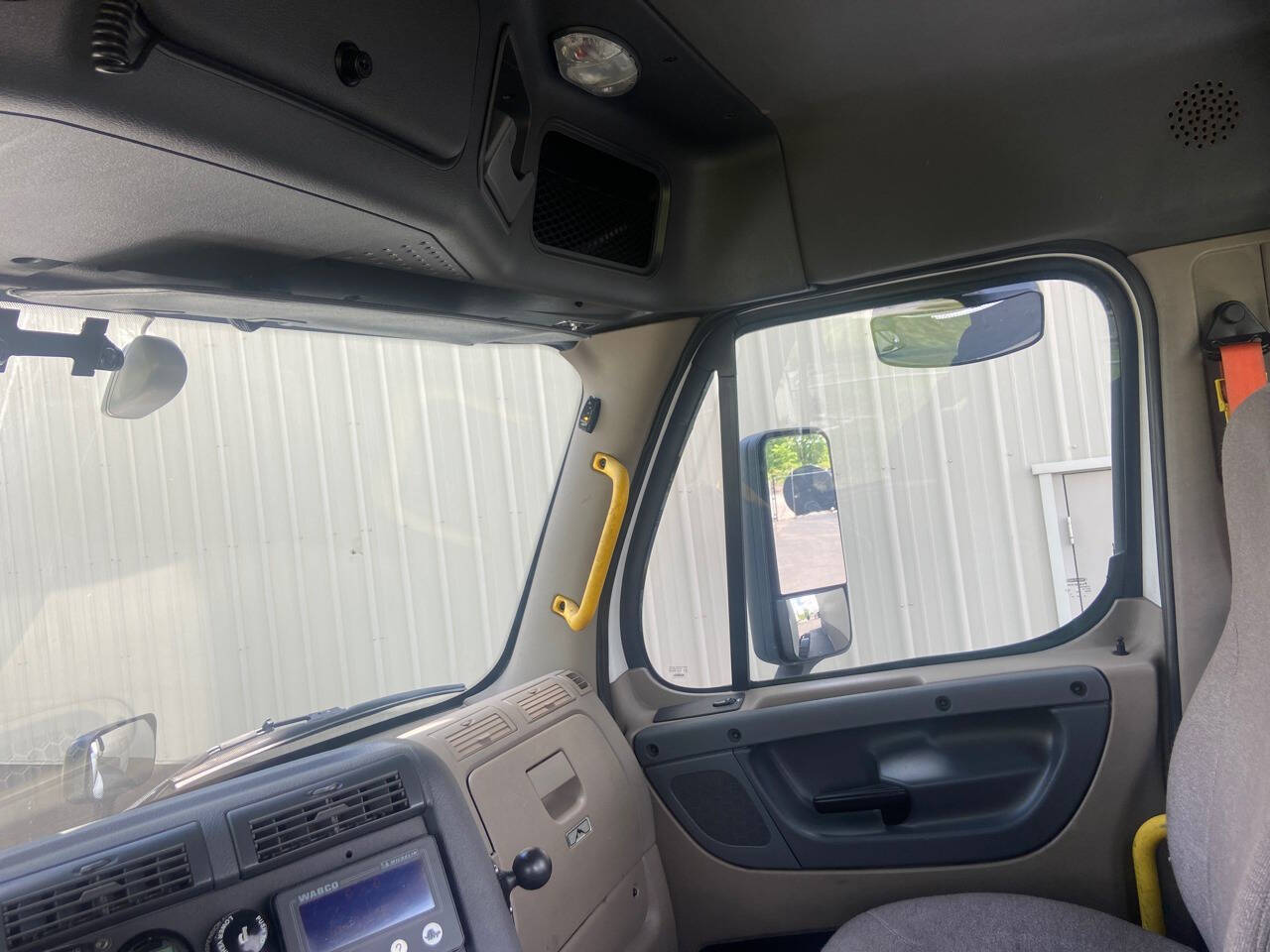 FreightlinerCascadia16