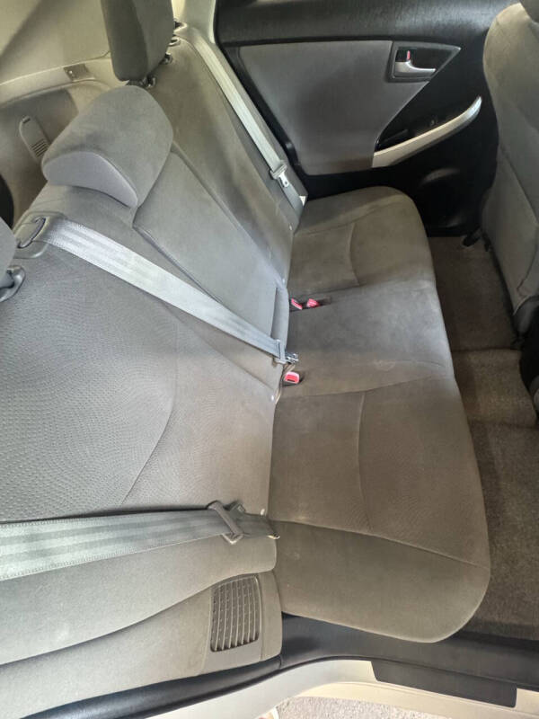 2012 Toyota Prius Two