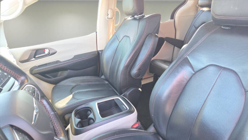 2020 Chrysler Pacifica Touring L Plus