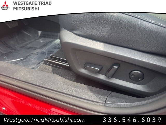 2025 Mitsubishi Outlander PHEV SEL