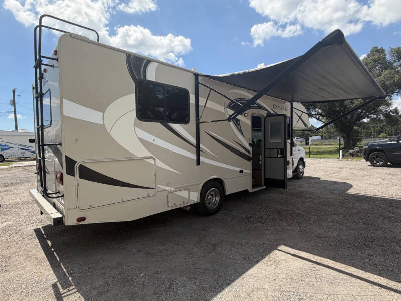 2017 Thor Motor Coach Chateau