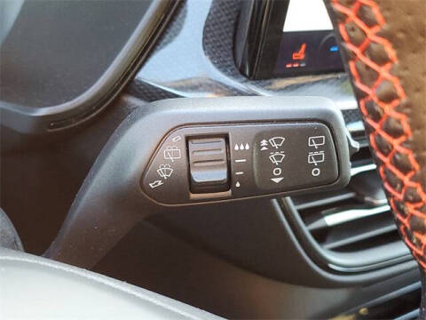 2024 Ford Escape Hybrid ST-Line Select