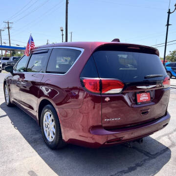 2017 Chrysler Pacifica Touring