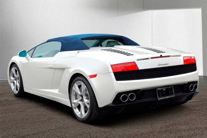 2010 Lamborghini Gallardo Base photo 50