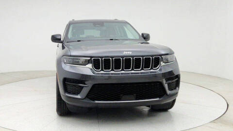 2022 Jeep Grand Cherokee Laredo