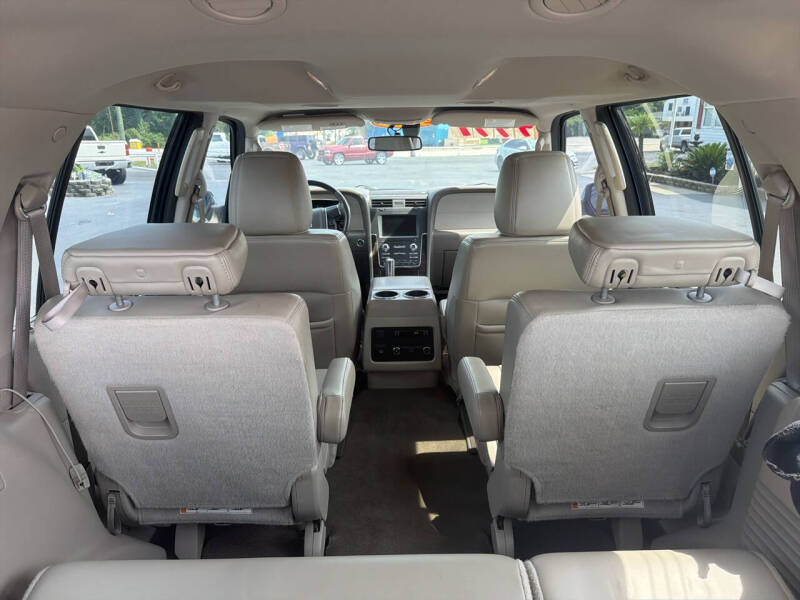 2017 Lincoln Navigator Select