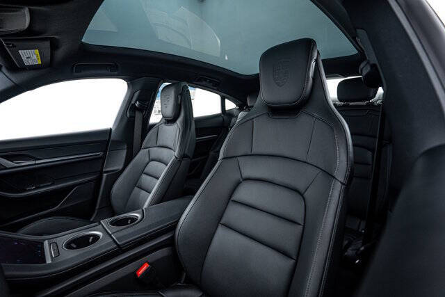 2025 Porsche Taycan 4S