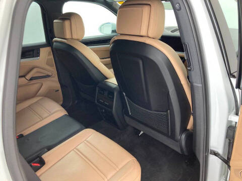 2024 Porsche Cayenne