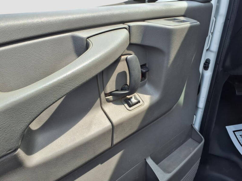 2015 GMC Savana 2500