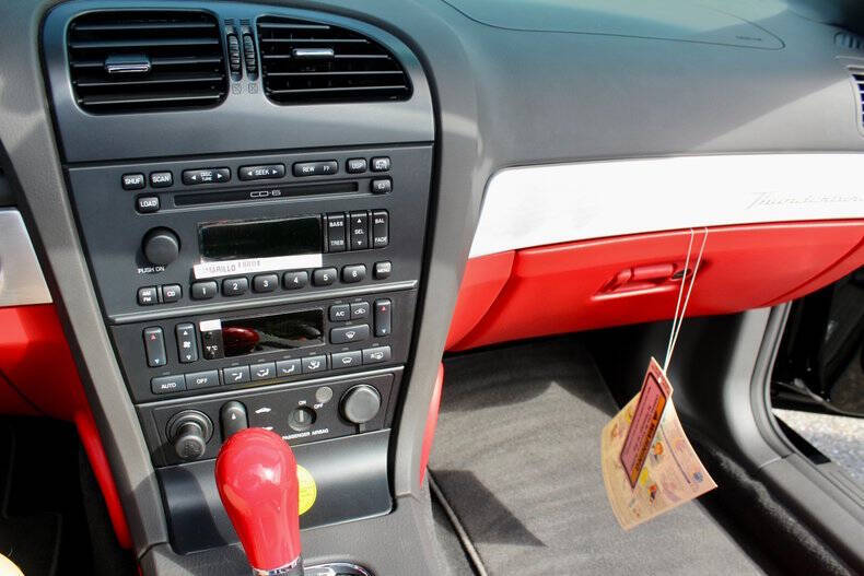 2002 Ford Thunderbird Deluxe