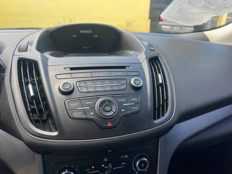 2017 Ford Escape S