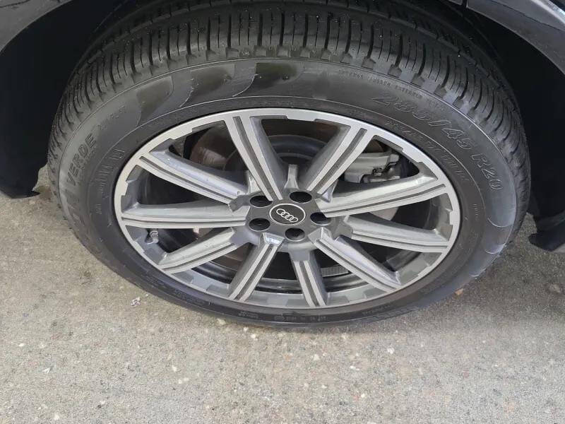 2023 Audi Q7 quattro Premium Plus 45 TFSI