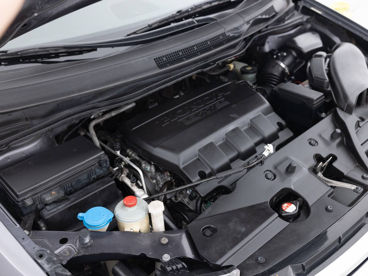 Used Car 2016 Honda Odyssey  Touring Elite 4dr Mini Van For Sale Under $12,000 In Coal City, Illinois