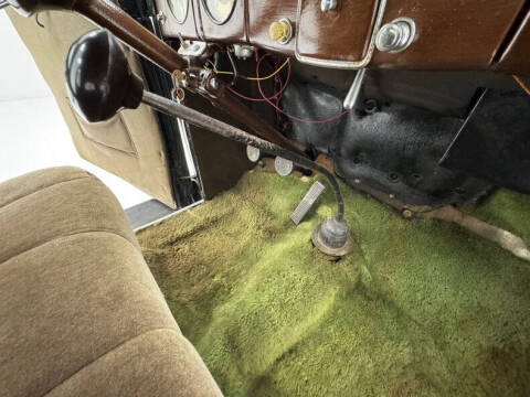 1937 Ford Deluxe