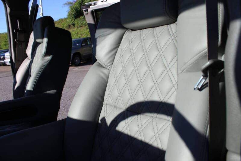 2025 Chevrolet Express 2500