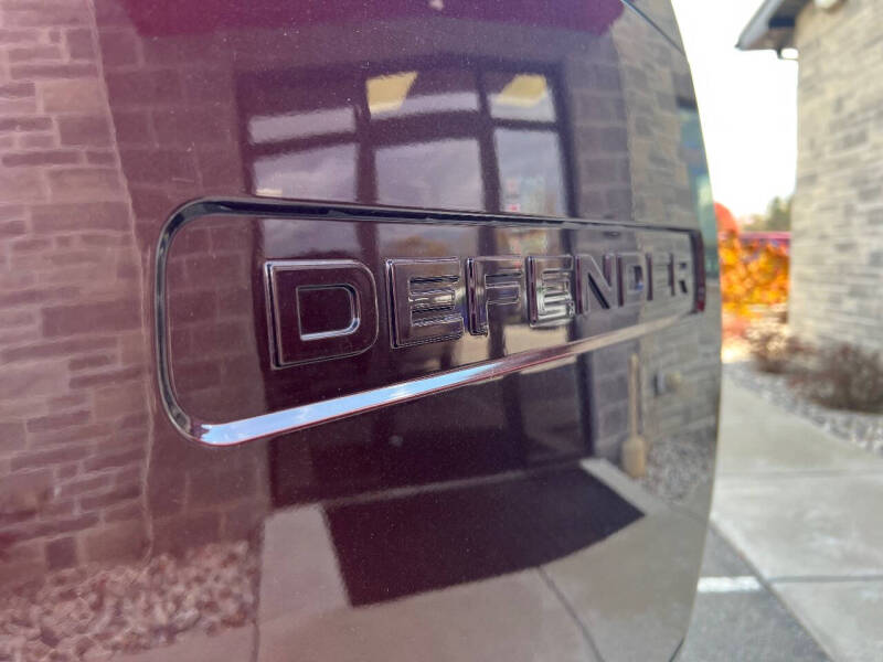 2023 Land Rover Defender 130 SE