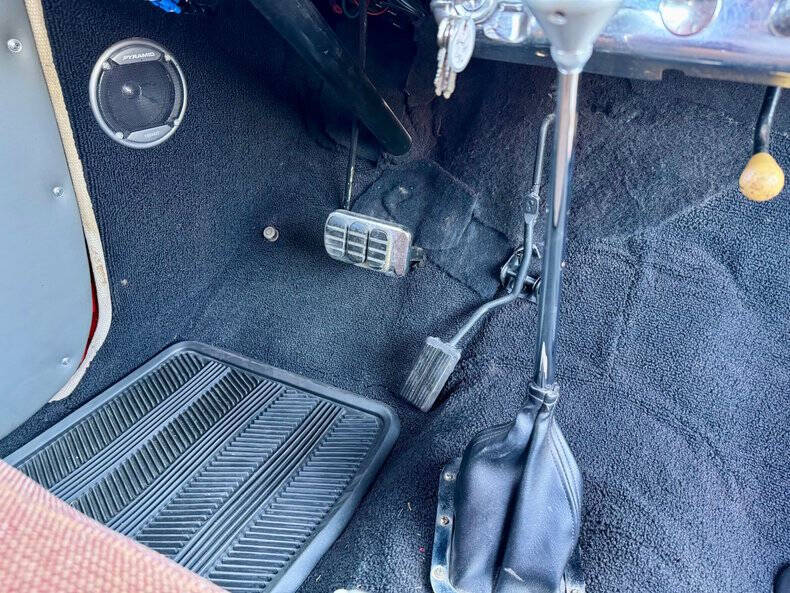 1948 Plymouth Deluxe