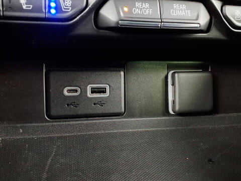 2021 GMC Yukon XL AT4