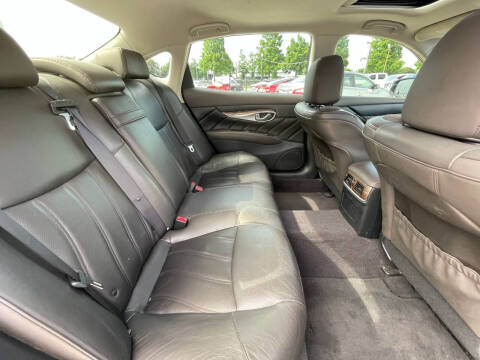 2015 Infiniti Q70L 3.7