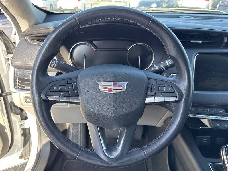 2020 Cadillac XT4 Premium Luxury