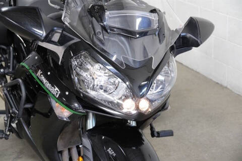 2021 Kawasaki CONCOURS 1