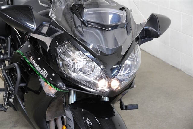 2021 Kawasaki CONCOURS 1