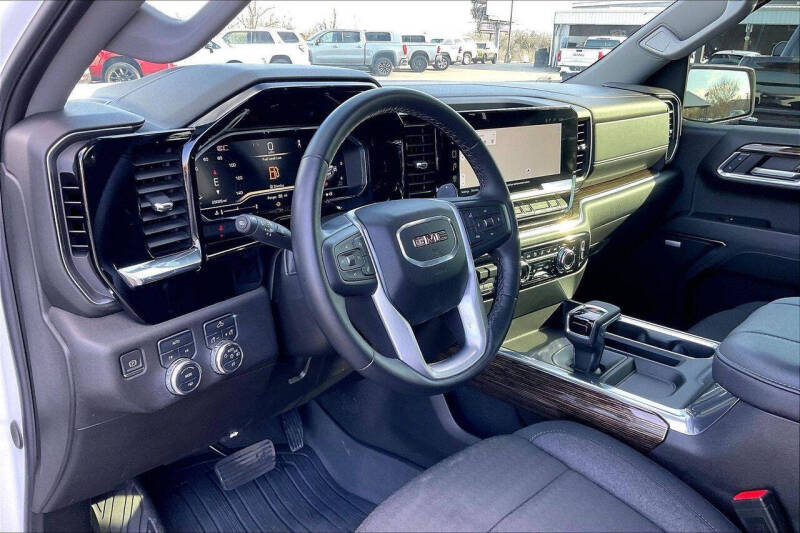 2024 GMC Sierra 1500