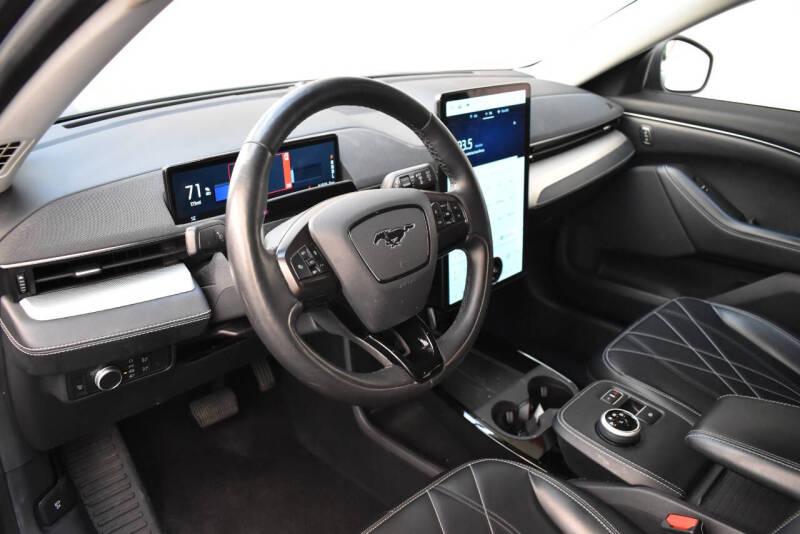 2021 Ford Mustang Mach-E Select
