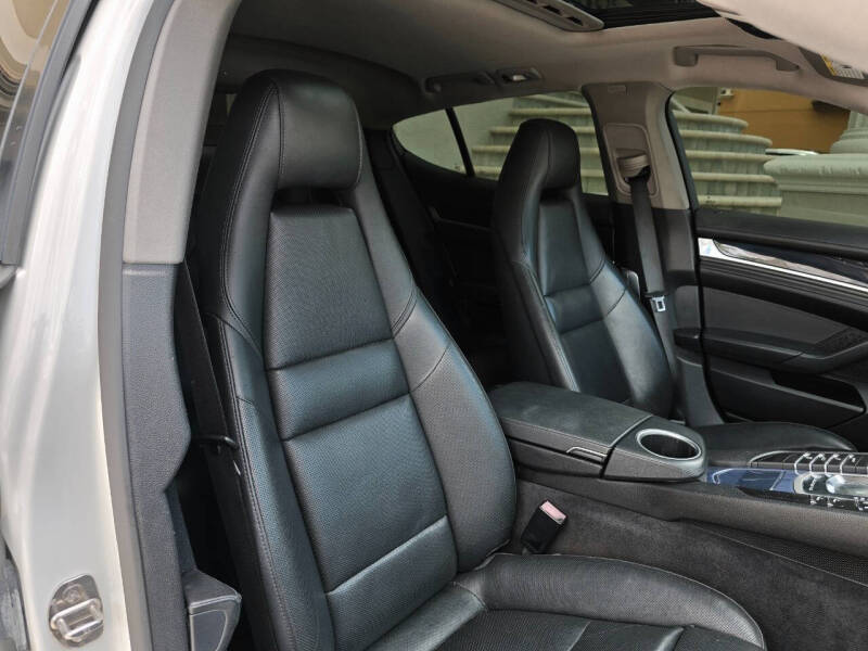 2015 Porsche Panamera S E-Hybrid