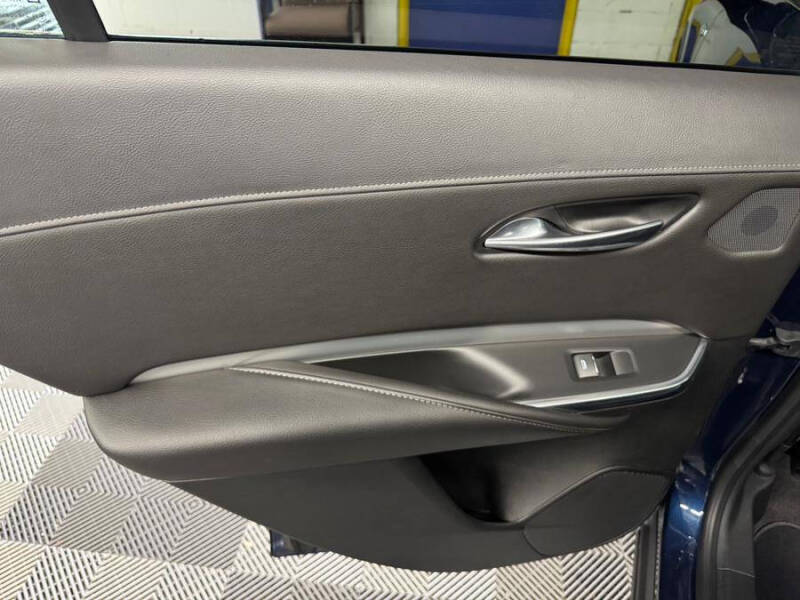 2019 Cadillac XT4 Premium Luxury