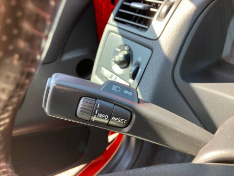 2011 Volvo C30 T5 R-Design