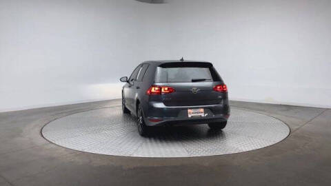 2015 Volkswagen Golf TSI SE