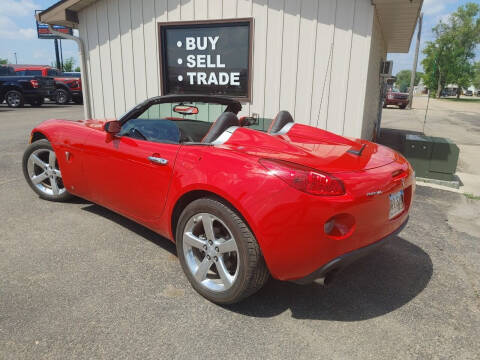 2008 Pontiac Solstice for sale at Glen's Auto Sales in Watertown SD