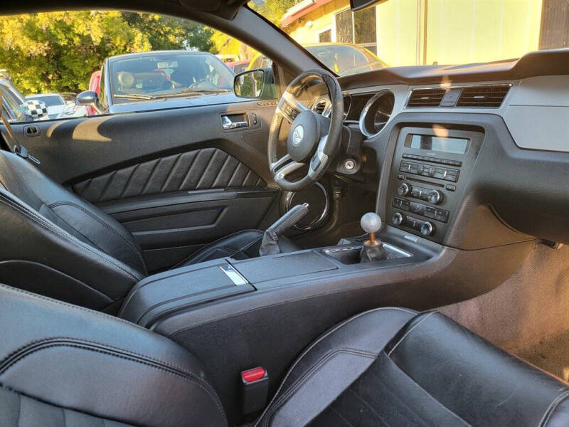 2014 Ford Mustang V6 Premium