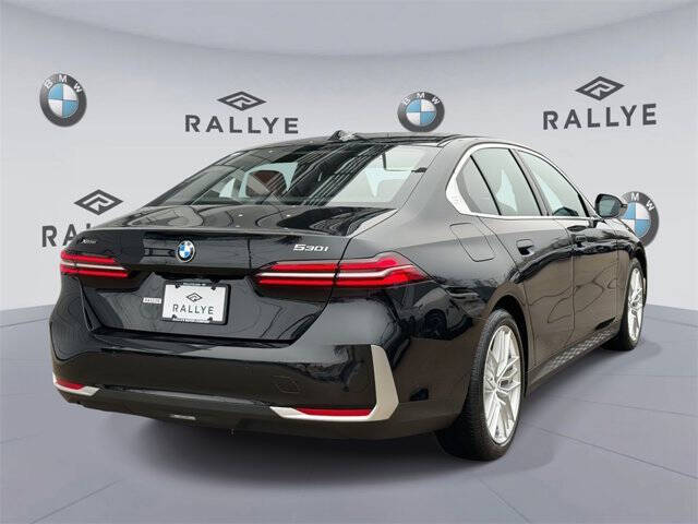 2025 BMW 5 Series 530i xDrive