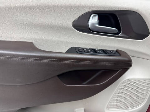 2018 Chrysler Pacifica Touring L