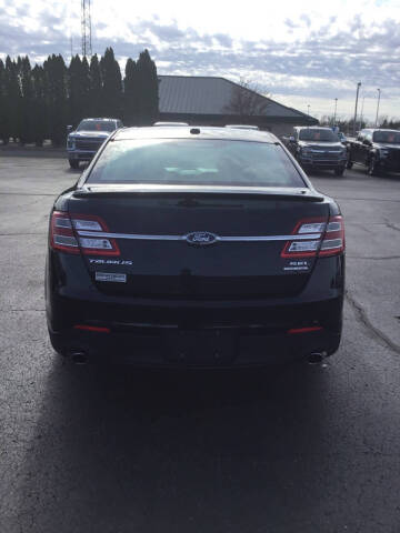 2016 Ford Taurus SEL