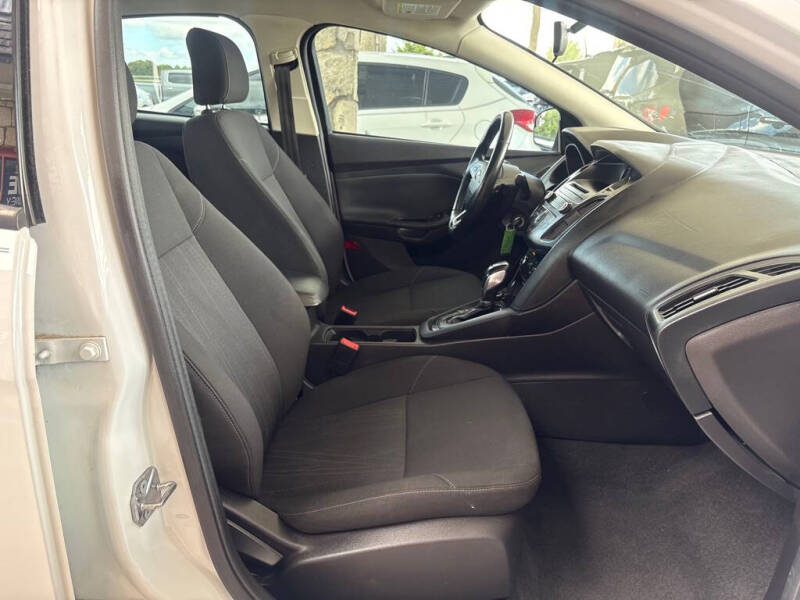 2015 Ford Focus SE
