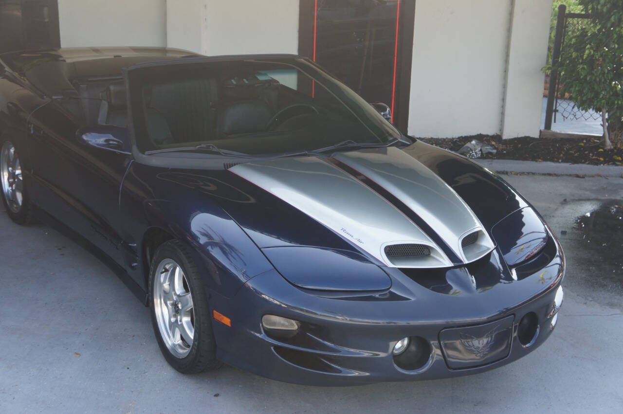 2002 Pontiac Firebird 1