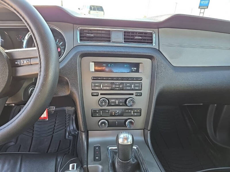 2012 Ford Mustang V6 Premium