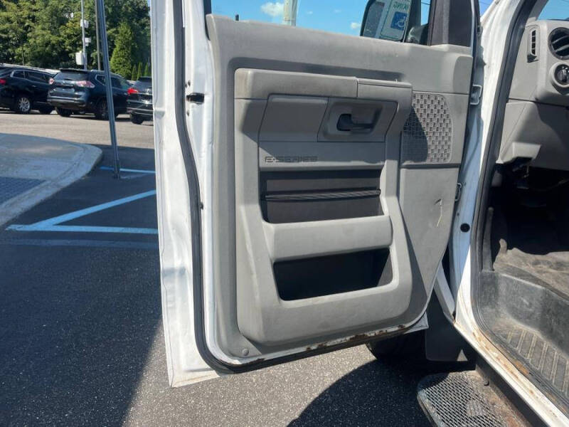 2014 Ford E-Series E-250