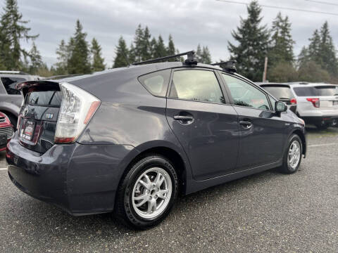 2010 Toyota Prius III