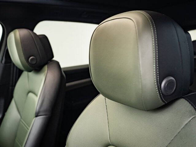 2024 Porsche Cayenne