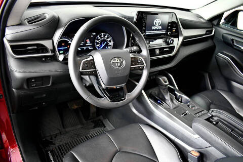 2020 Toyota Highlander Hybrid XLE