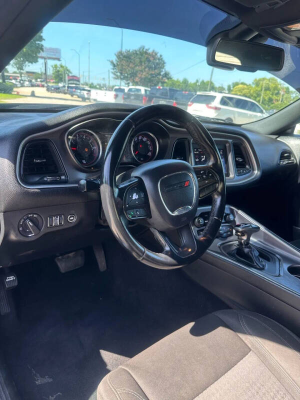 2020 Dodge Challenger SXT