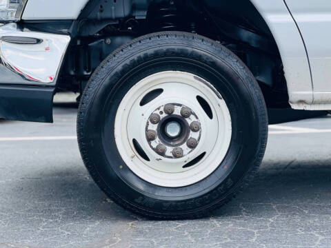 2017 Ford E-Series E-350 SD