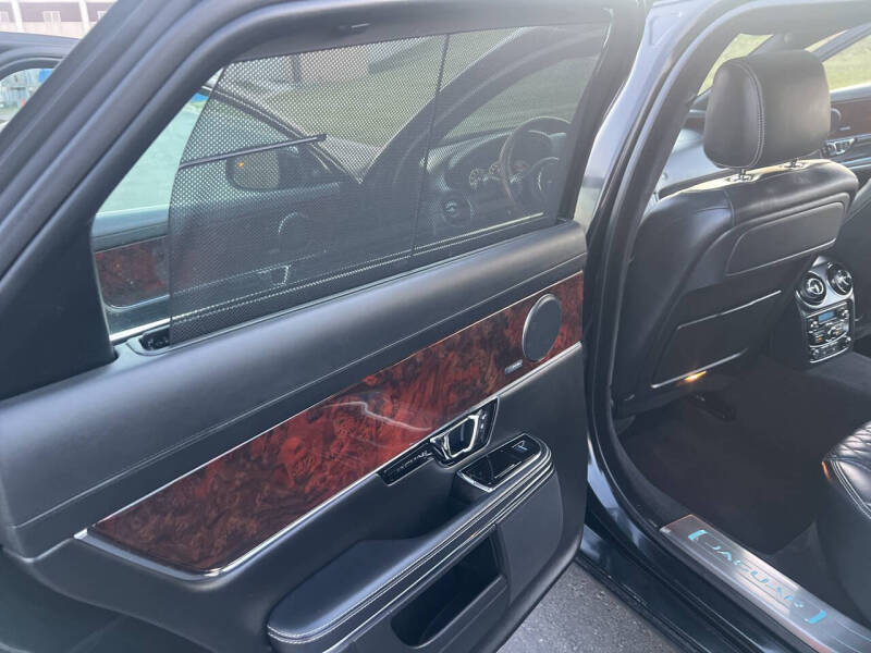 2016 Jaguar XJL Portfolio