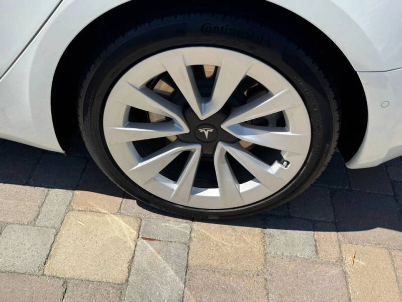 2021 Tesla Model 3 Standard Range Plus
