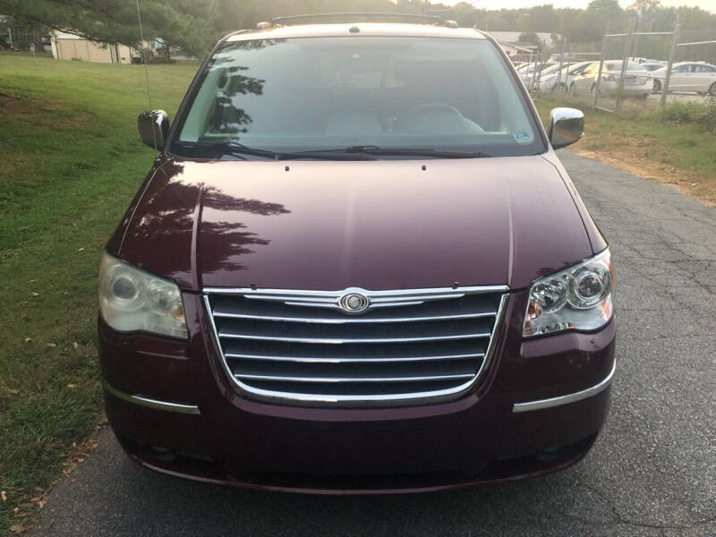 2008 Chrysler Town and Country for sale at Speed Auto Mall in Greensboro NC