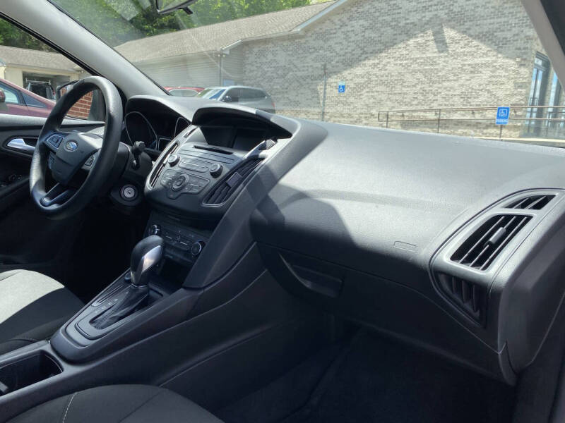 2017 Ford Focus SE